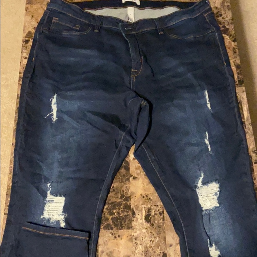 Plus skinny jeans - Picture 2 of 5